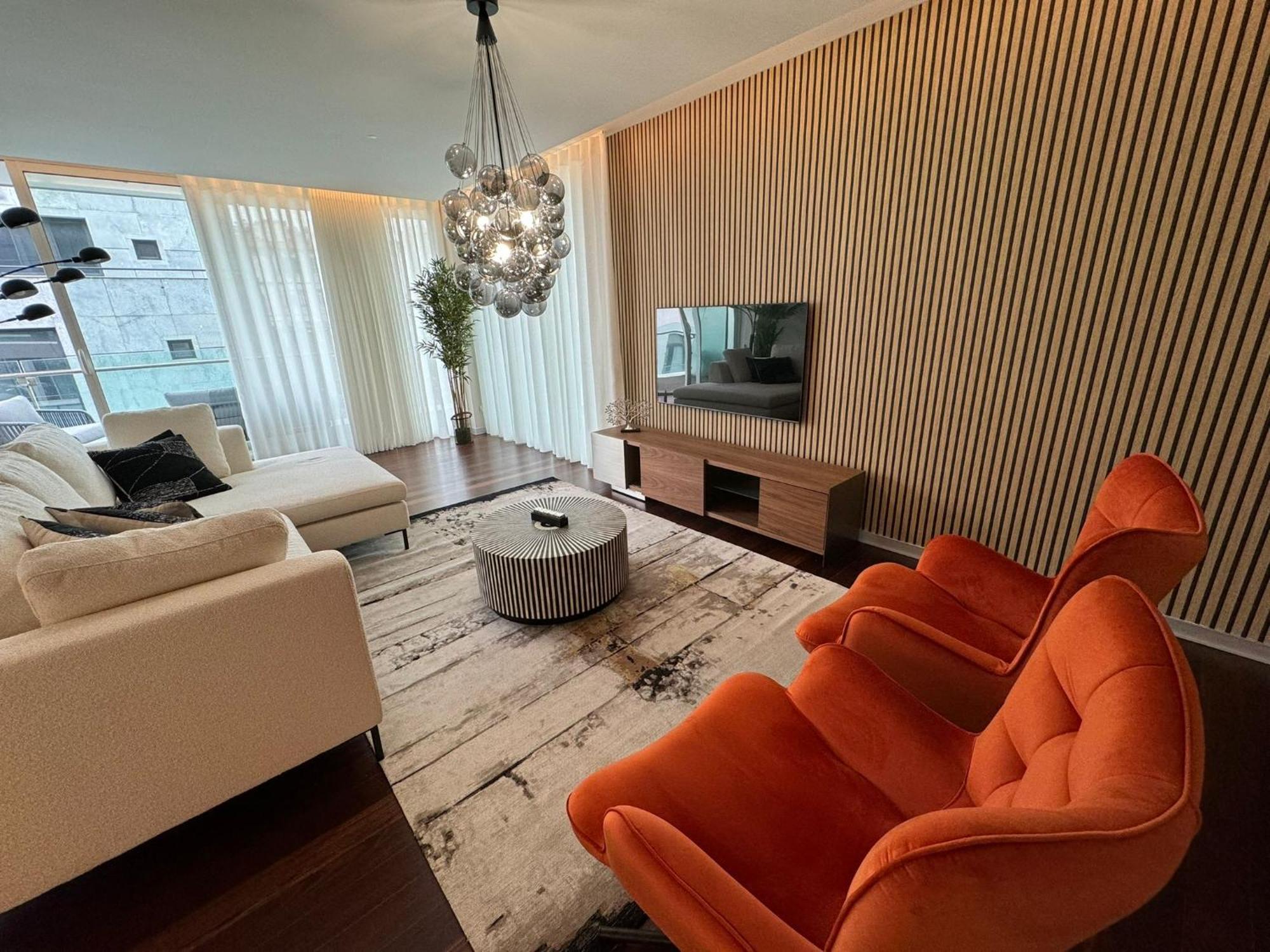 Next Corner Plaza Appartement *